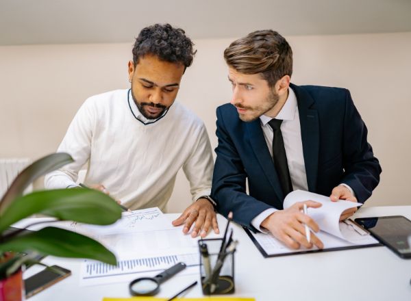 Responsable de communication à l'international. Maîtrise de l'anglais. à Bourges